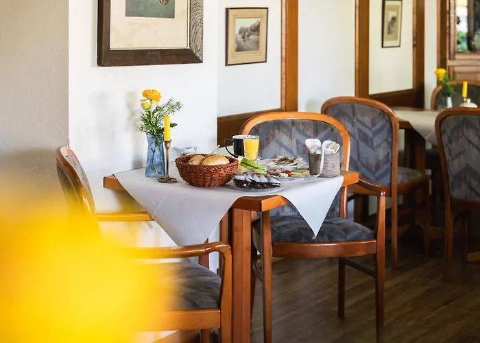 Zur Rennbahn ゲストハウス