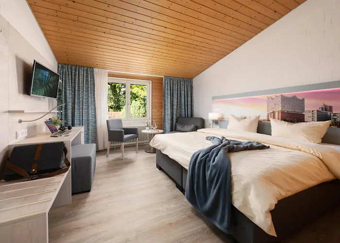 Zur Rennbahn Konukevi 2*